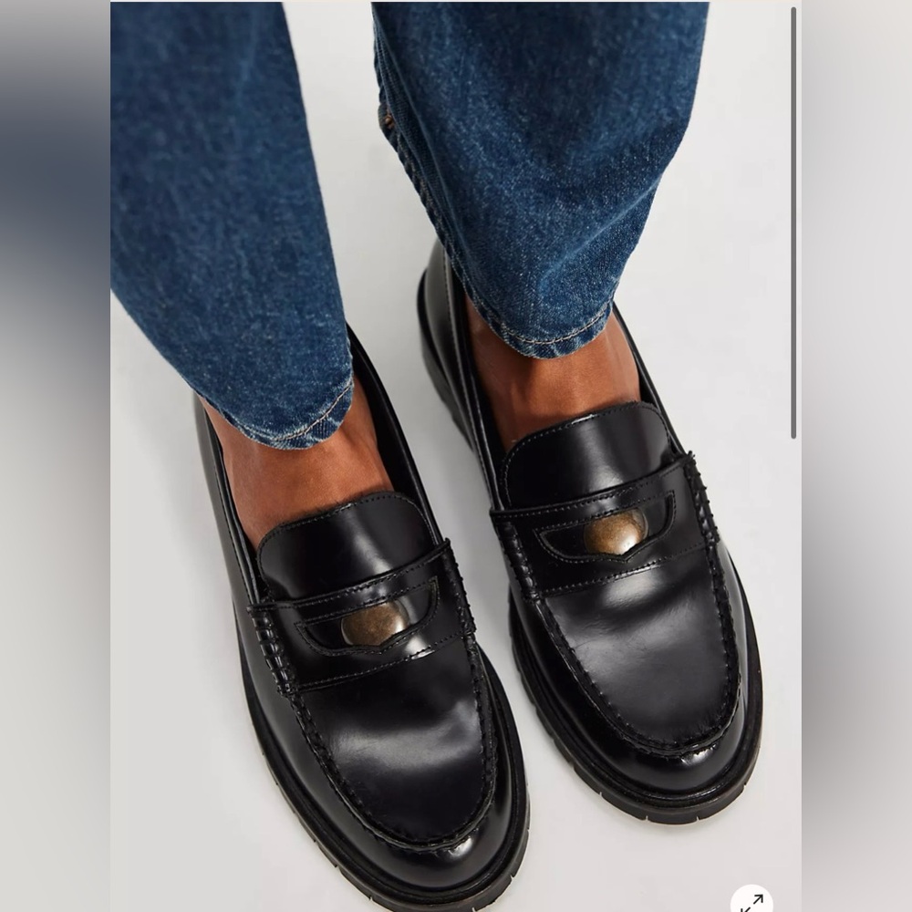 Free People Black Leather Liv Penny Loafers. 39. 8.5 women’s.